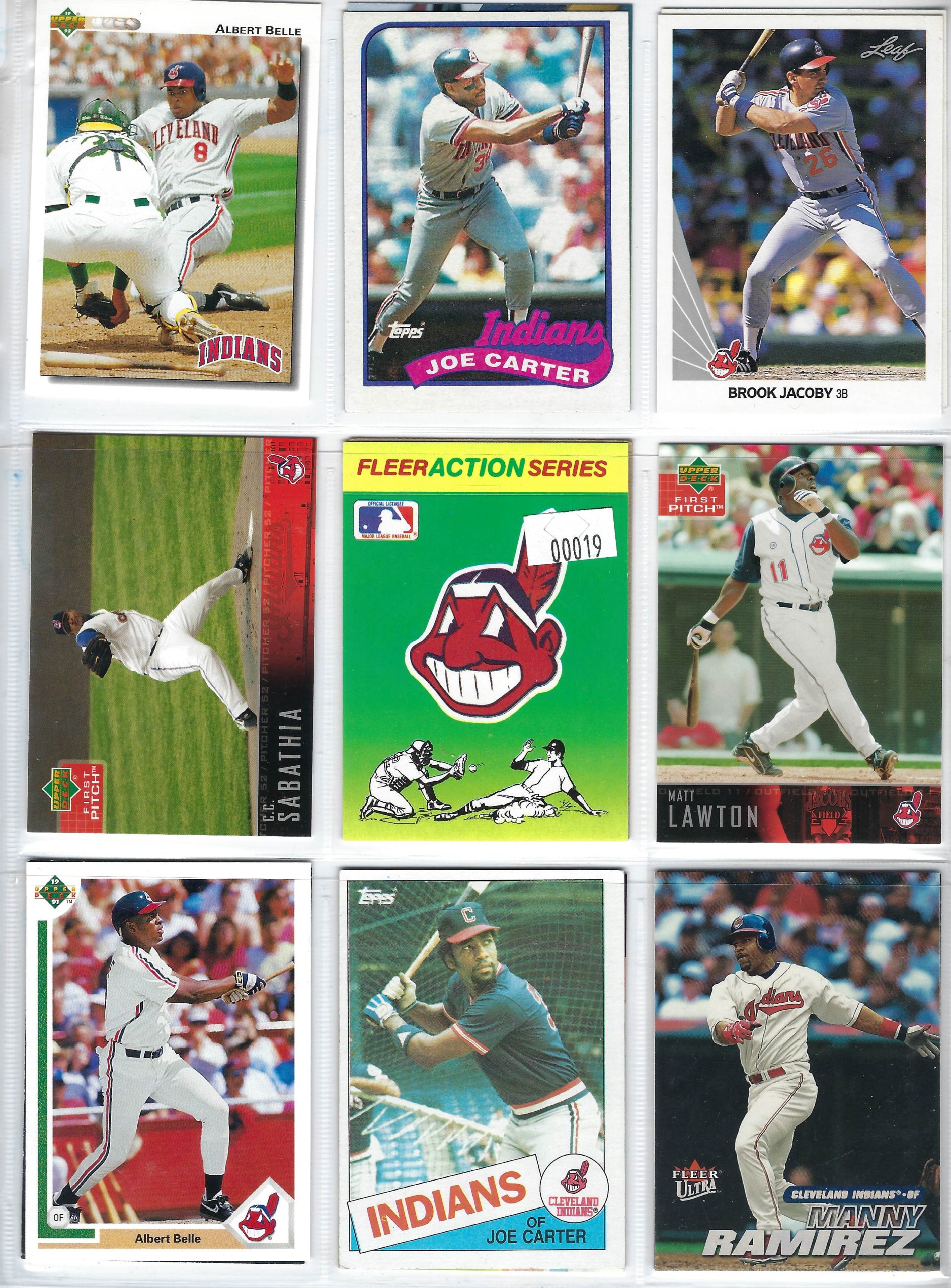 Lot: 19 Card Sleeve of Baseball Cards