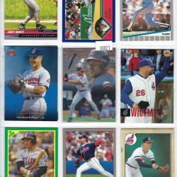 Lot: 21 Card Sleeve of Baseball Cards