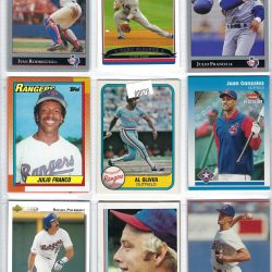 Lot: 28 Card Sleeve of Baseball Cards