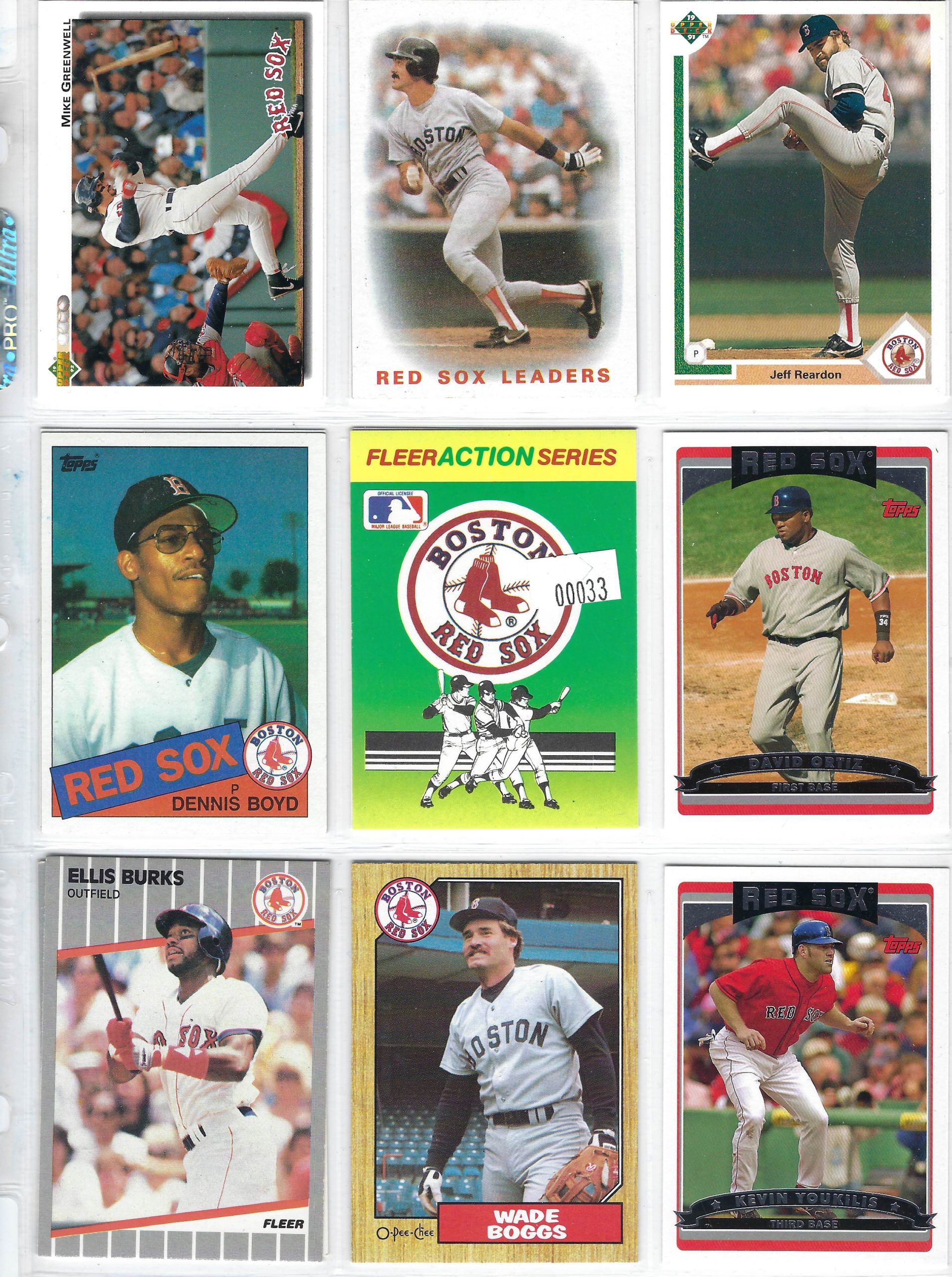 Lot: 33 Card Sleeve of Baseball Cards