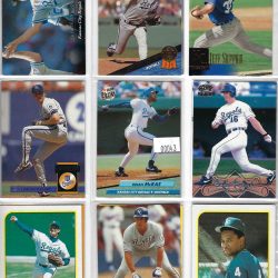 Lot: 43 Card Sleeve of Baseball Cards